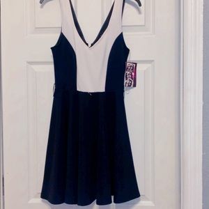 Black and white a like dress